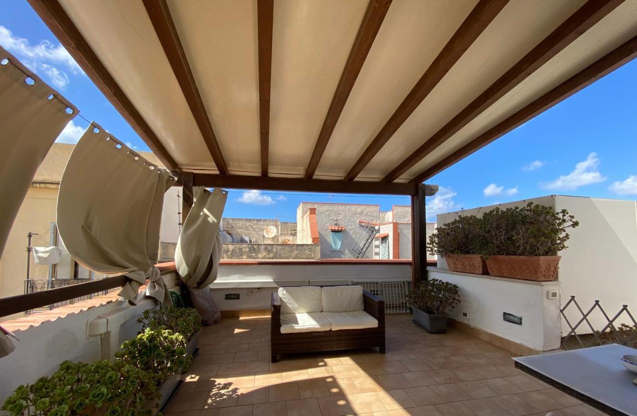 Mansarda Con Terrazzo Apartamento Trapani Exterior foto