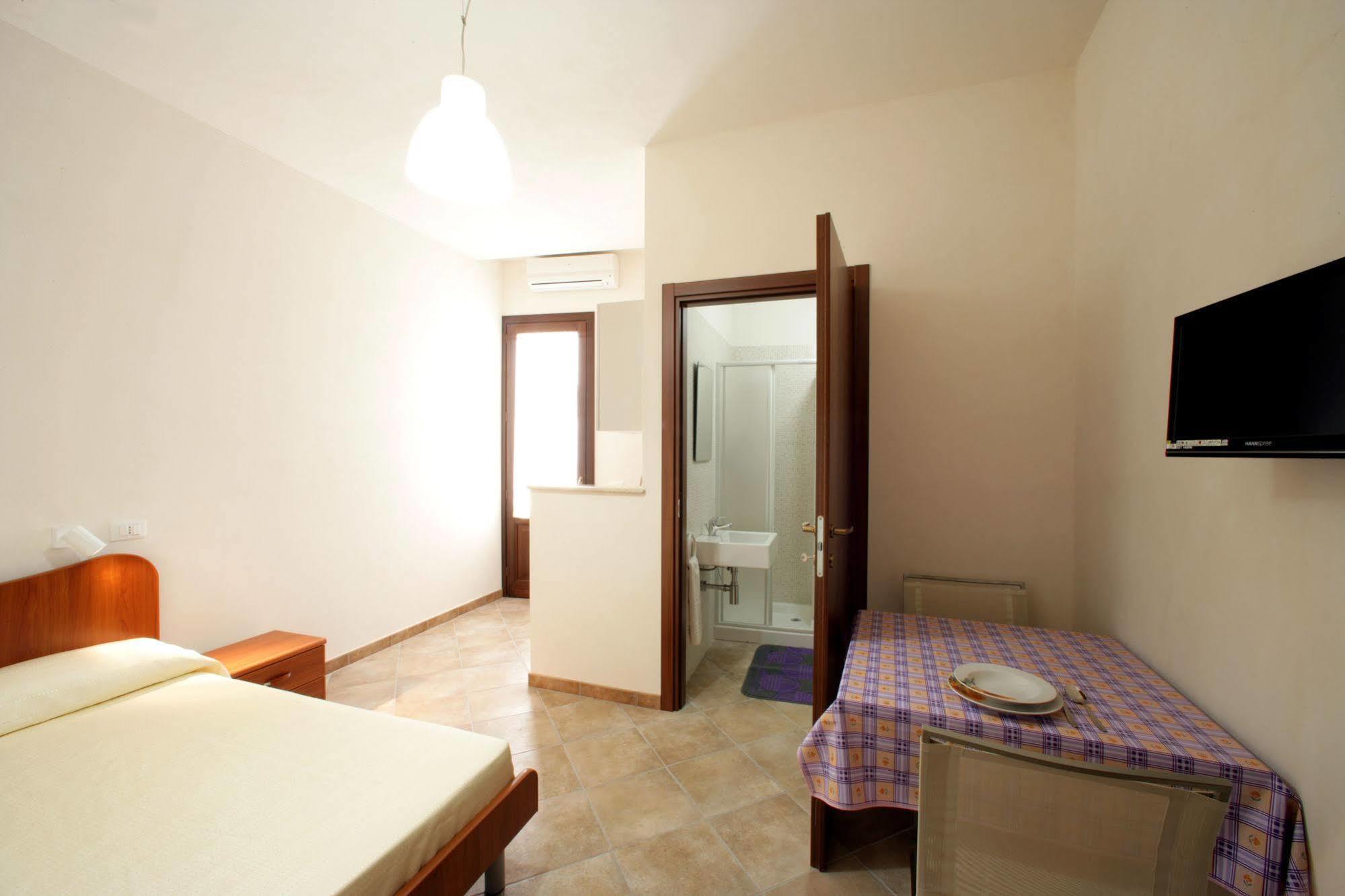 Mansarda Con Terrazzo Apartamento Trapani Exterior foto