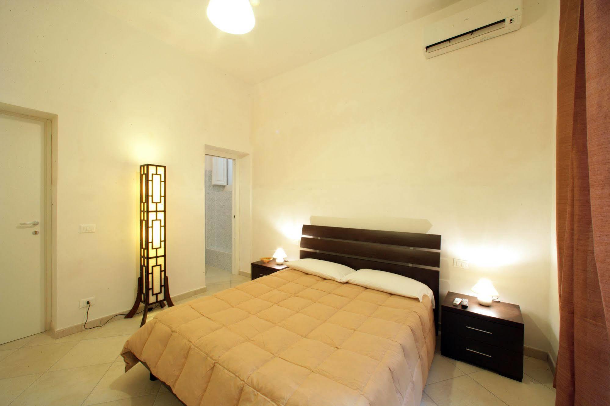 Mansarda Con Terrazzo Apartamento Trapani Exterior foto