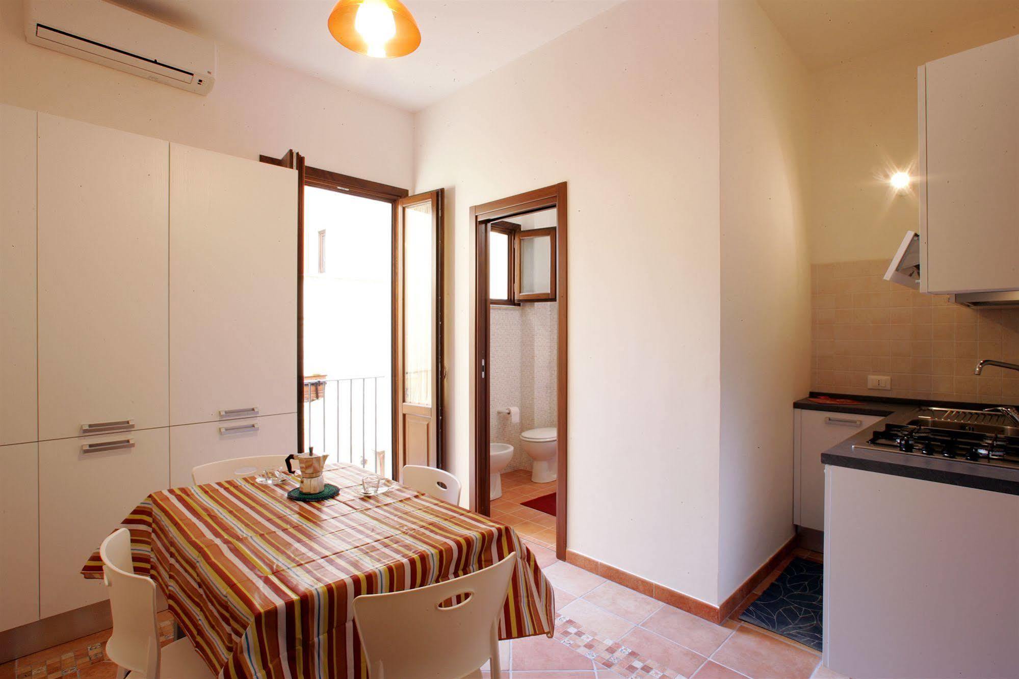 Mansarda Con Terrazzo Apartamento Trapani Exterior foto